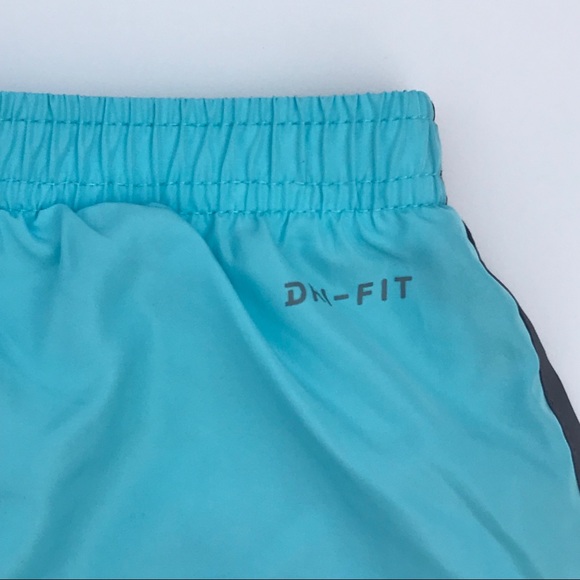 Girls Toddler aqua blue Nike running shorts - Picture 4 of 7